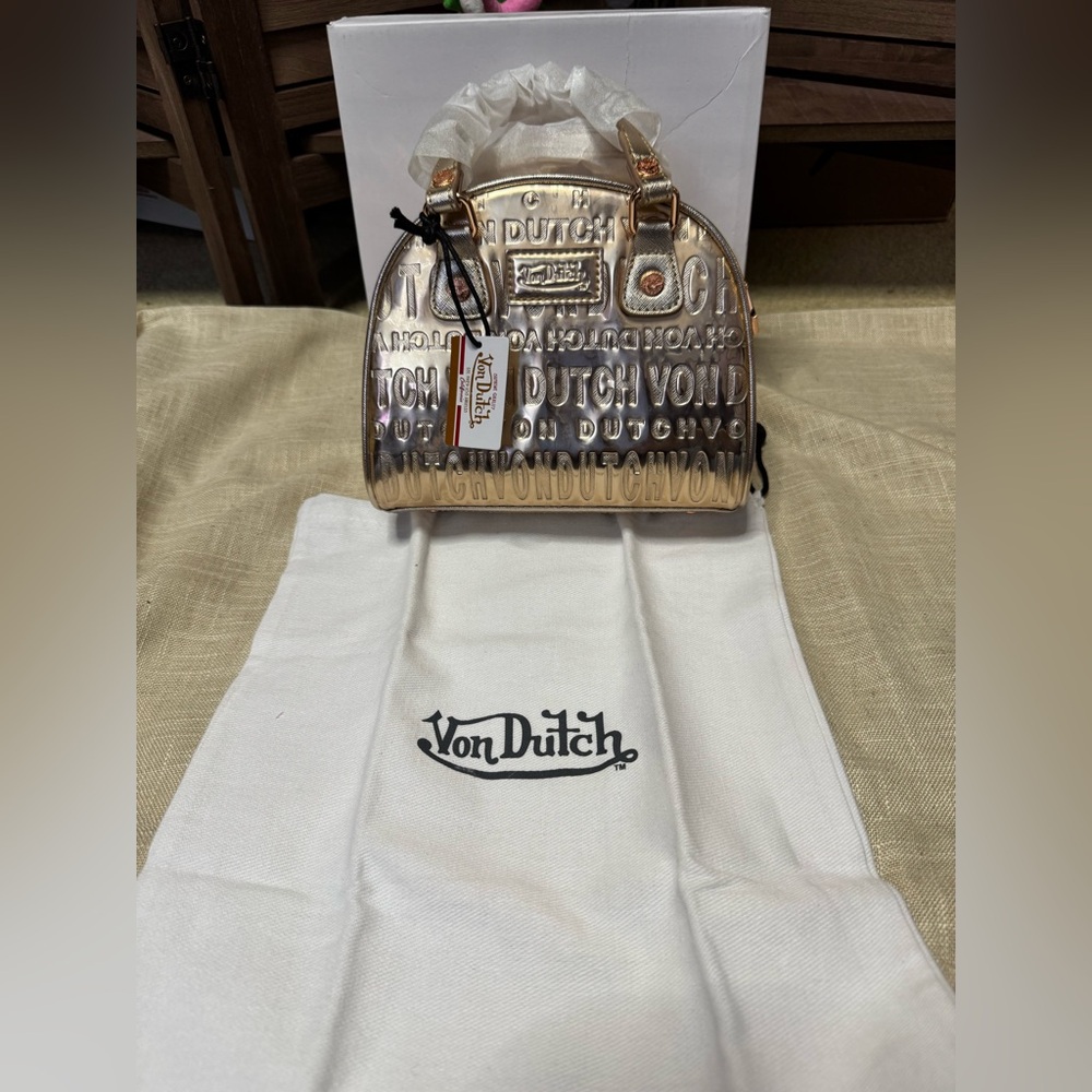 💔💔NO LONGER AVAILABLE 💔💔 Von Dutch Metallic Rose Gold Embossed Bag